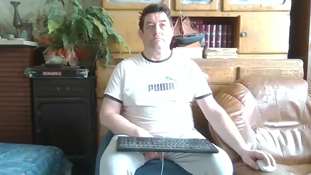 sympatrique online show from February 15, 9:49 am