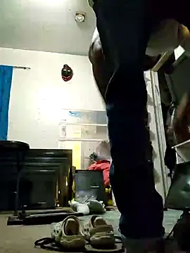 LongDickZee562 online show from December 6, 6:15 am