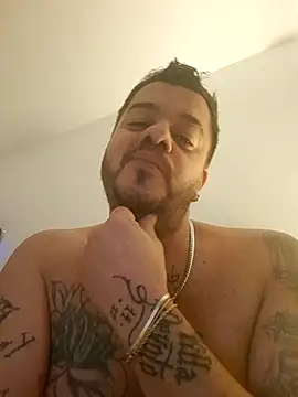 DonVillanova online show from April 2, 10:06 pm