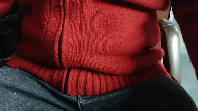 smoothandtiny online show from December 11, 8:27 am