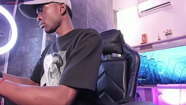 JacksonMuller  online show from December 3, 1:50 pm