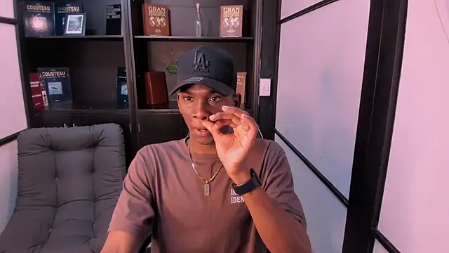 JacksonMuller  online show from November 15, 12:07 pm