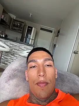 sendfer online show from February 8, 8:24 pm