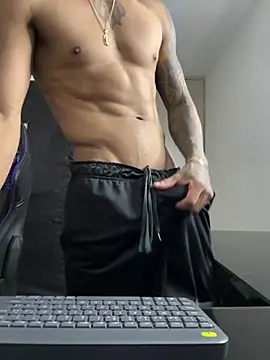 Snapshot of sendfer chatting on December 19, 3:29 am sendfer online show from December 19, 3:29 am