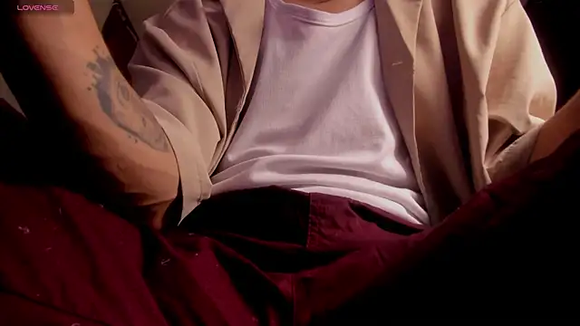 s sven03 online show from April 4, 12:51 am