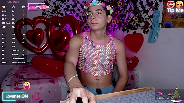 Snapshot of mexican_cum chatting on February 15, 10:54 pm mexican cum online show from February 15, 10:54 pm