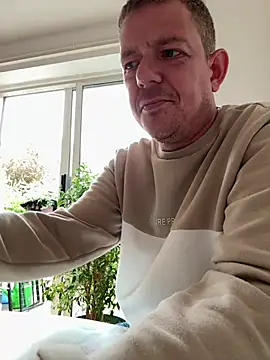 wright87 online show from April 10, 4:14 pm