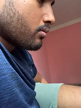 Snapshot of SweetFatBoy chatting on September 10, 11:09 am SweetFatBoy online show from September 10, 11:09 am