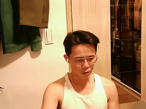 ker1ker online show from February 8, 4:04 pm