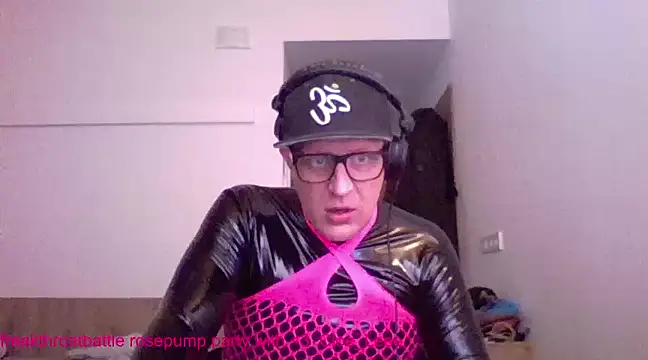 Snapshot of Bigthroaterboy chatting on March 11, 7:15 am Bigthroaterboy online show from March 11, 7:15 am