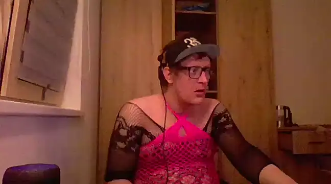 Snapshot of Bigthroaterboy chatting on January 31, 3:20 am Bigthroaterboy online show from January 31, 3:20 am