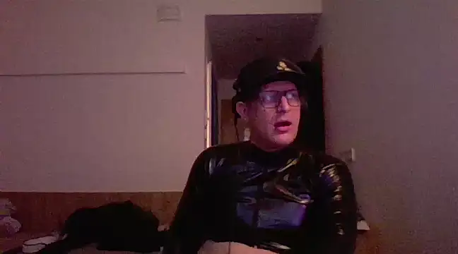 Snapshot of Bigthroaterboy chatting on March 8, 4:58 pm Bigthroaterboy online show from March 8, 4:58 pm