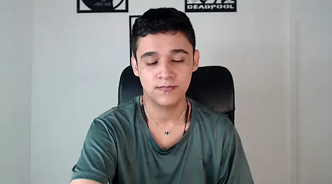 kaiine190 online show from December 12, 7:37 pm