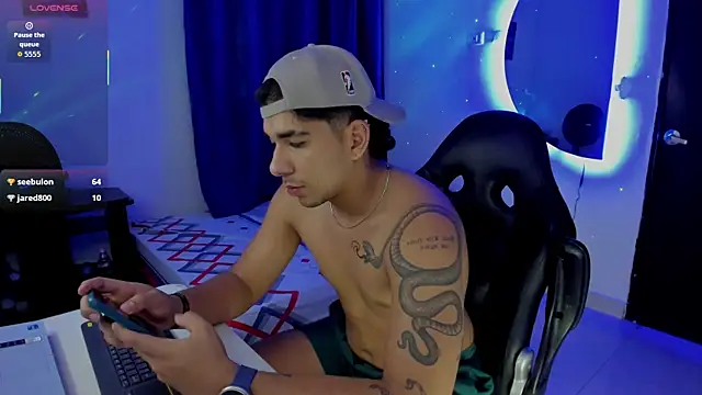 valentino santoss online show from October 7, 4:49 am