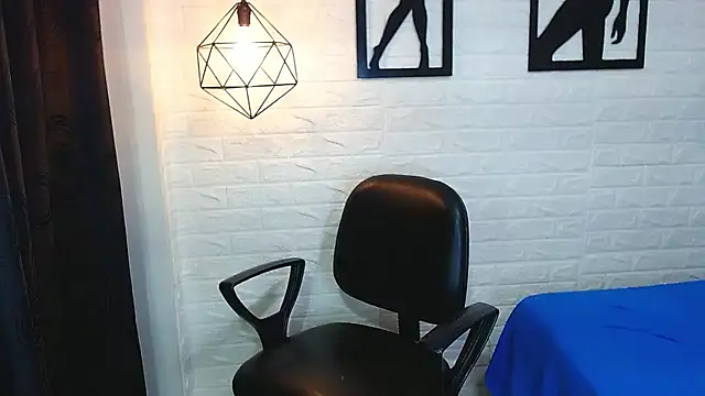 james scott18 online show from December 4, 3:26 am