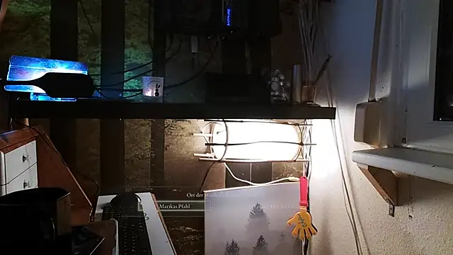 Snapshot of BongChannel chatting on December 24, 9:28 am BongChannel online show from December 24, 9:28 am