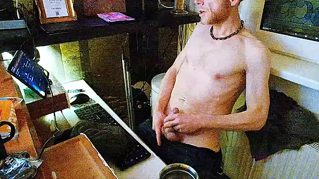 Snapshot of BongChannel chatting on December 12, 9:08 am BongChannel online show from December 12, 9:08 am