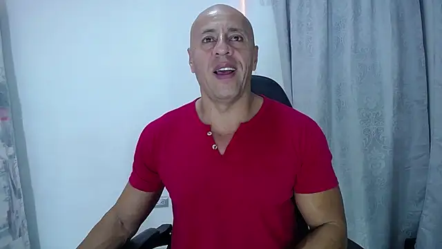 Snapshot of Jordan_Gomez_ chatting on December 16, 10:18 am Jordan Gomez online show from December 16, 10:18 am
