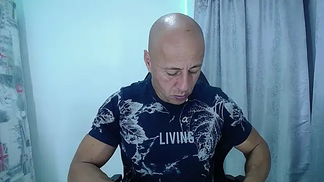 Snapshot of Jordan_Gomez_ chatting on December 2, 12:05 pm Jordan Gomez online show from December 2, 12:05 pm