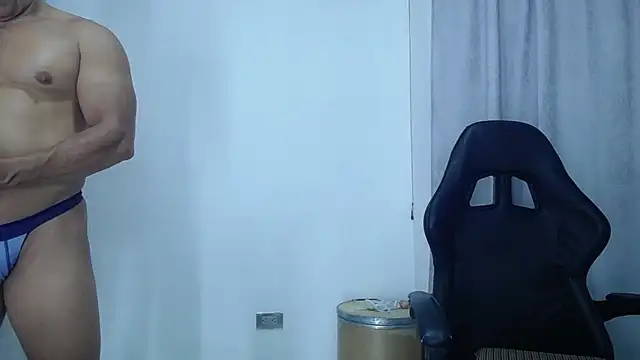 Snapshot of Jordan_Gomez_ chatting on October 4, 3:00 am Jordan Gomez online show from October 4, 3:00 am