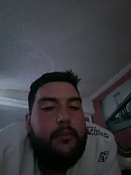 bigdickgio6923 online show from August 8, 12:17 am