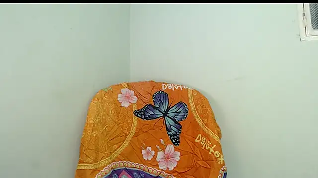 isaaclatino online show from April 18, 12:34 am