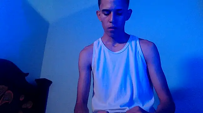 isaaclatino online show from March 21, 4:17 am