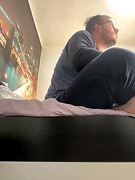 ionut9879 online show from October 28, 10:18 am