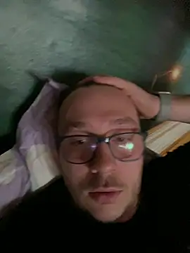 ionut9879 online show from February 20, 2:46 pm