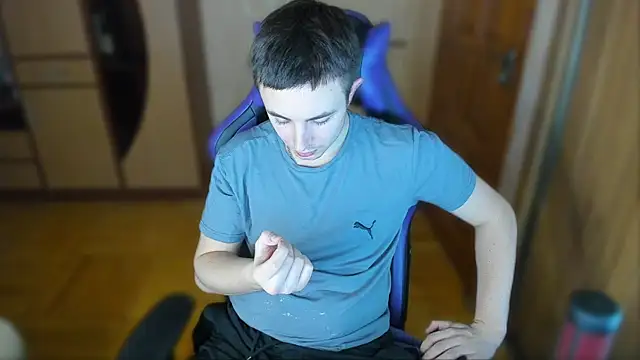 bigmark033 online show from March 4, 2:10 pm