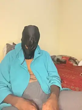 Gifttheskimaskboy online show from April 23, 8:33 pm