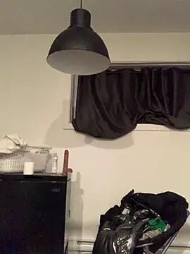 L0cKyseven77 online show from December 7, 7:49 am