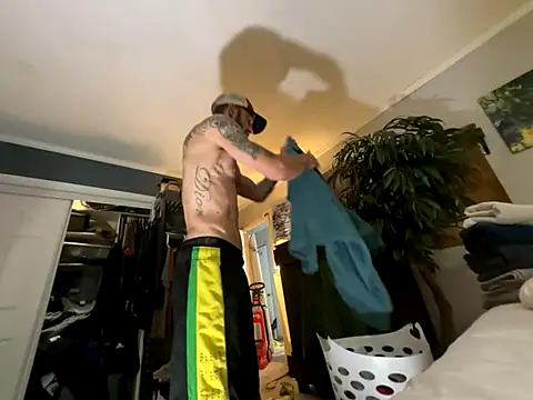 Alphanik4 online show from December 2, 5:43 am