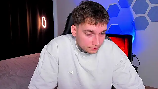 Chris Tyson online show from November 30, 8:38 am