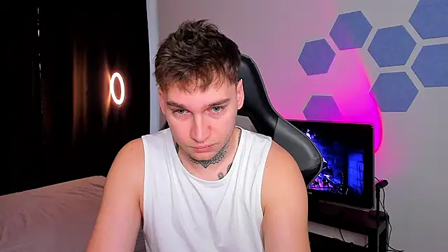 Chris Tyson online show from November 28, 7:55 am