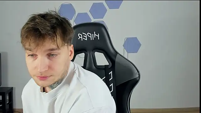 Chris Tyson online show from January 3, 4:27 pm