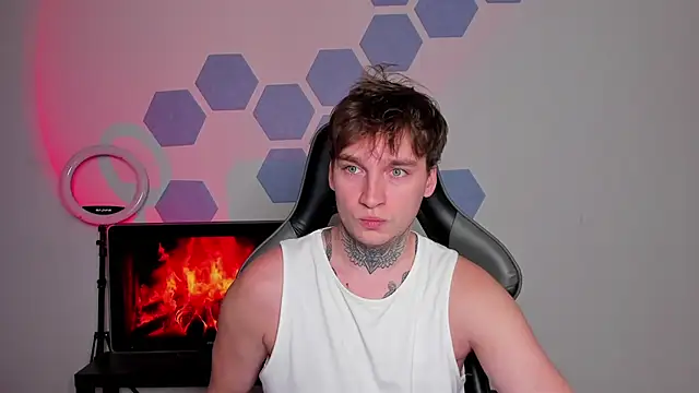 Chris Tyson online show from October 23, 10:13 pm