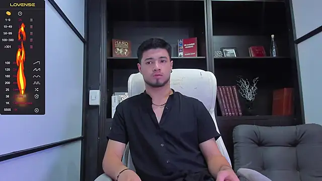 Snapshot of EdwardRoss_ chatting on January 6, 7:56 pm EdwardRoss online show from January 6, 7:56 pm
