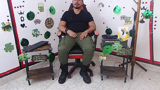 Snapshot of KalethBigDick chatting on March 16, 10:09 pm KalethBigDick online show from March 16, 10:09 pm