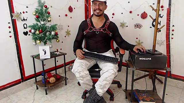 Snapshot of KalethBigDick chatting on January 10, 7:35 am KalethBigDick online show from January 10, 7:35 am