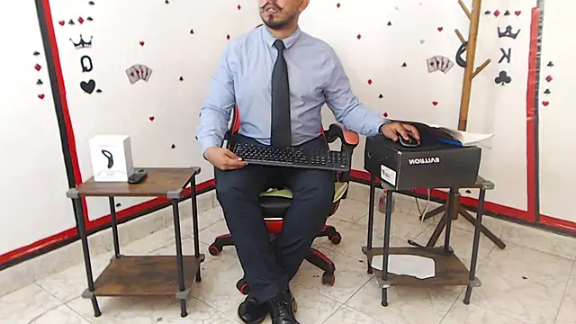 Snapshot of KalethBigDick chatting on January 18, 6:20 am KalethBigDick online show from January 18, 6:20 am