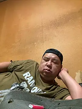 punk0805 online show from October 13, 2:01 pm