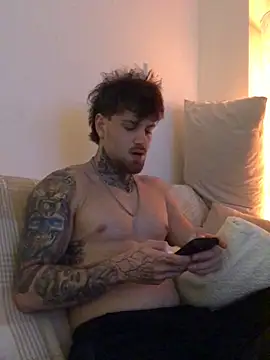 -ThomasJr- online show from November 29, 11:40 pm