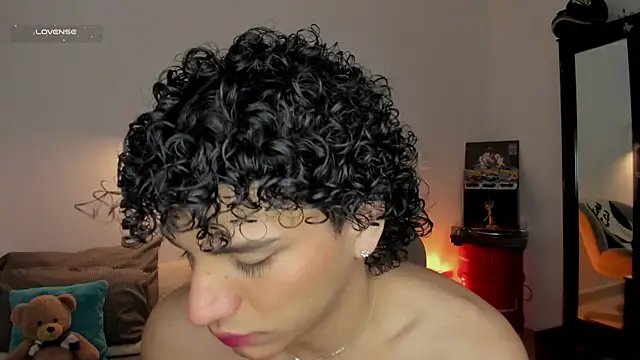 Curlblue online show from December 16, 1:34 am