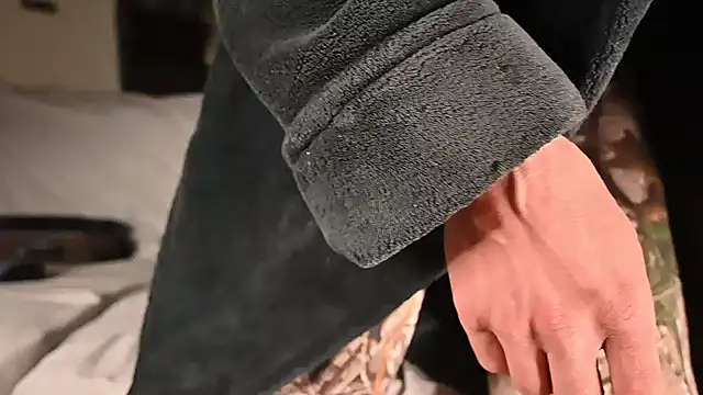 joeiandola online show from February 6, 4:42 am