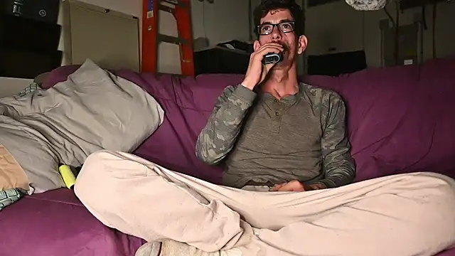 joeiandola online show from March 18, 7:01 pm