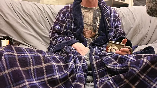 joeiandola online show from March 5, 9:22 pm