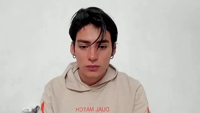 sebas rose online show from December 5, 2:33 pm