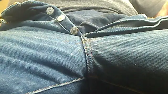 markluvskitty online show from June 10, 1:23 pm