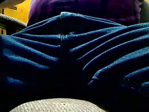 markluvskitty online show from November 24, 1:45 pm